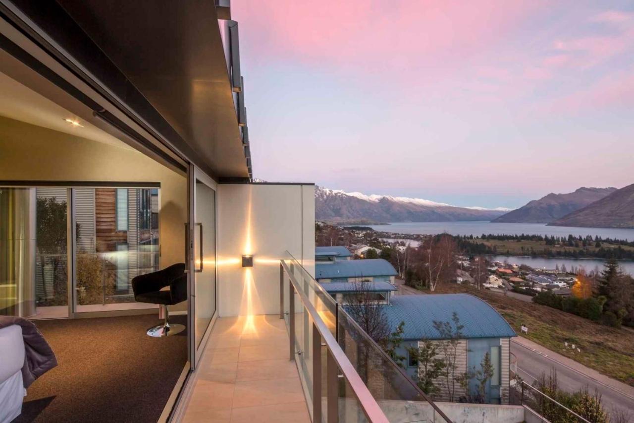 Villa De Luxe, A Relax It'S Done Luxury Holiday Home 皇后镇 外观 照片