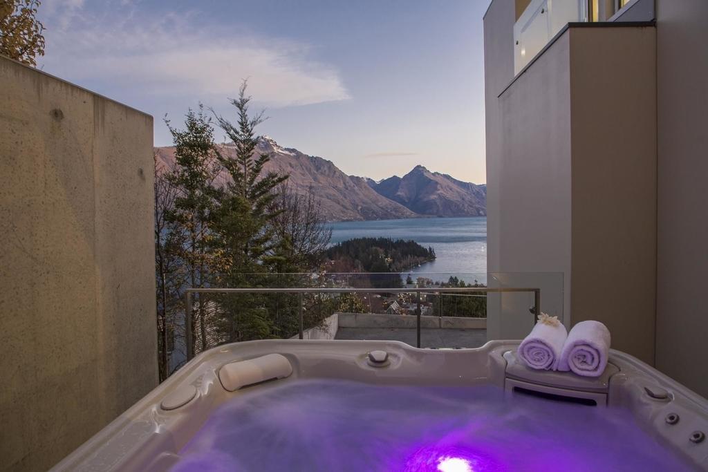 Villa De Luxe, A Relax It'S Done Luxury Holiday Home 皇后镇 外观 照片